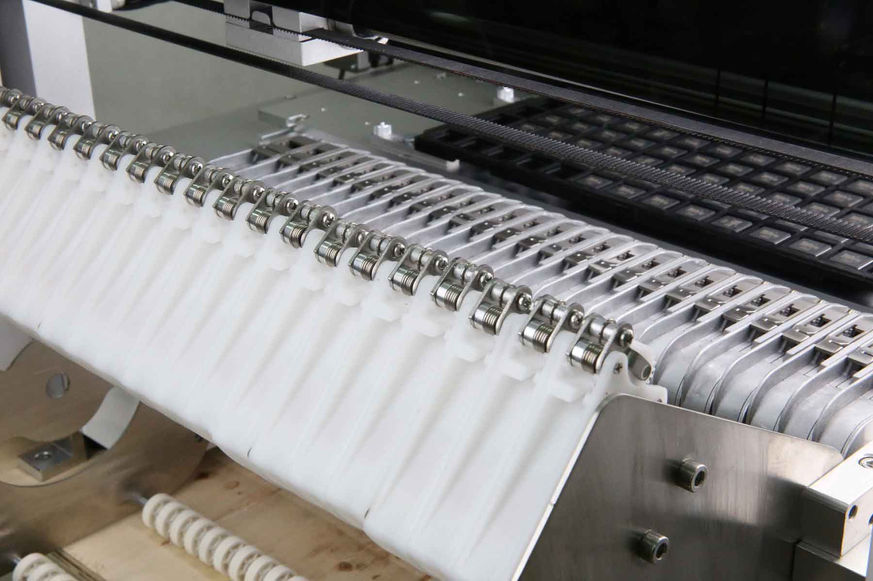 feeders.jpg feeders.jpg